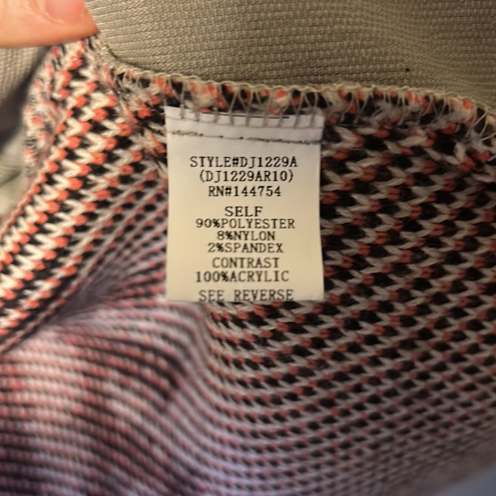 Ladies Size M Davi & Dani cute blazer with knit detail back. - Picture 5 of 5